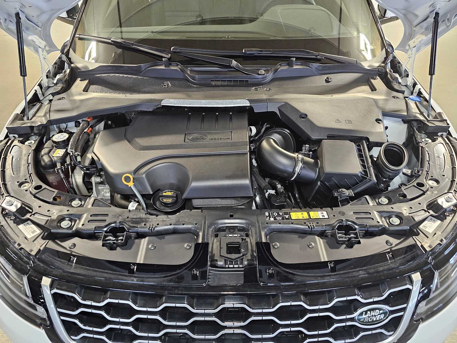 Thumbnail: 2023 Land Rover Range Rover Evoque - 9