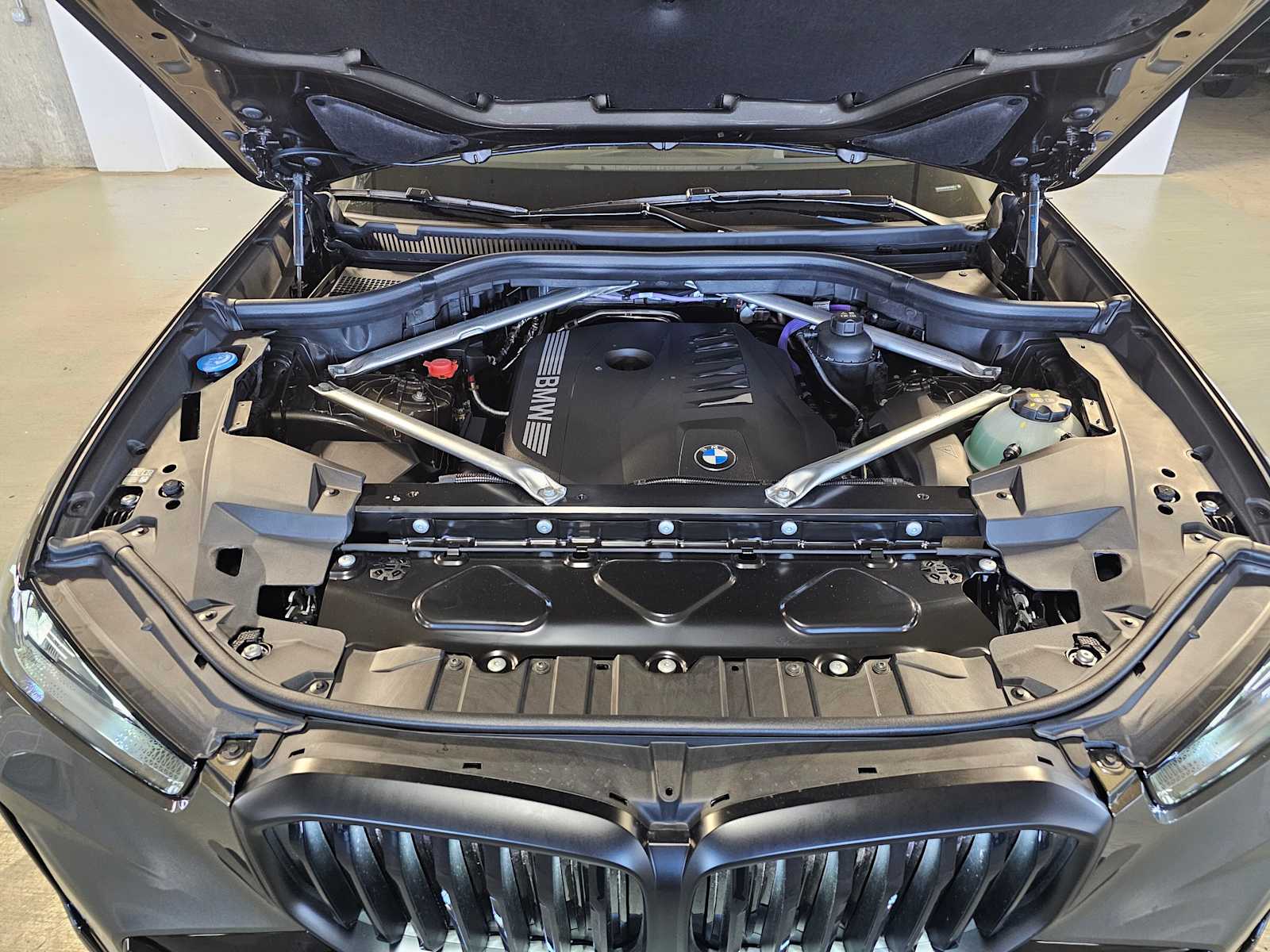 Thumbnail: 2026 BMW X5 - 9
