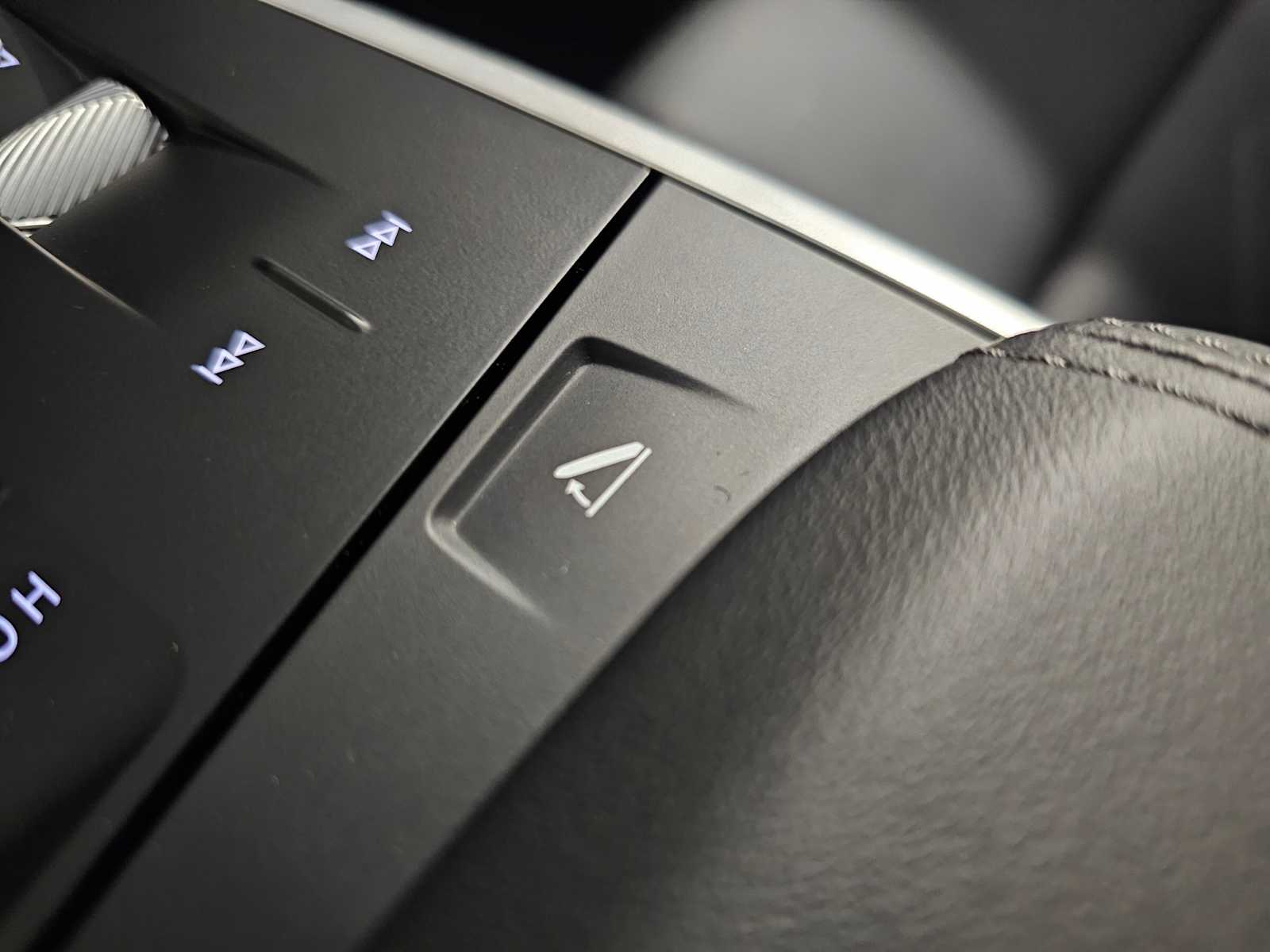 Thumbnail: 2025 BMW X1 - 24