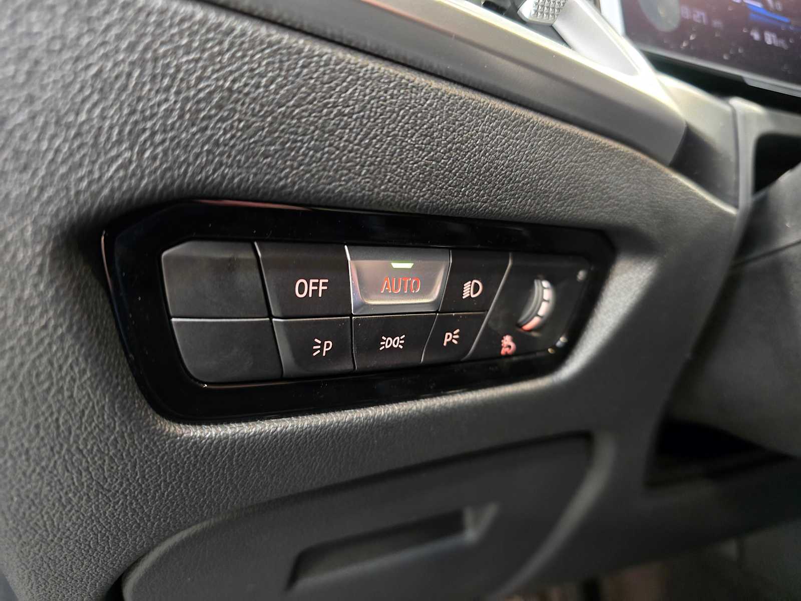 Thumbnail: 2026 BMW M3 - 19