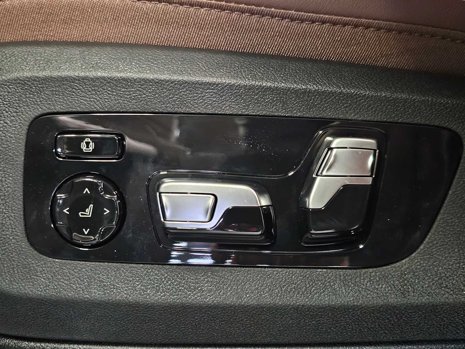 Thumbnail: 2026 BMW X5 - 27