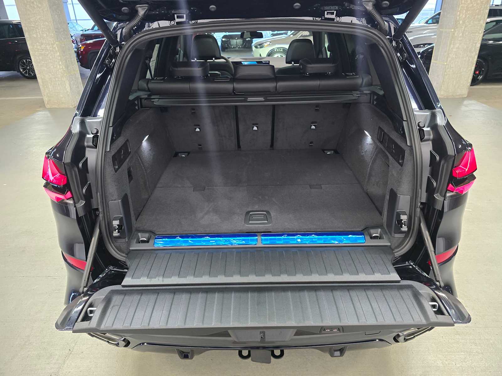 Thumbnail: 2026 BMW X5 - 34