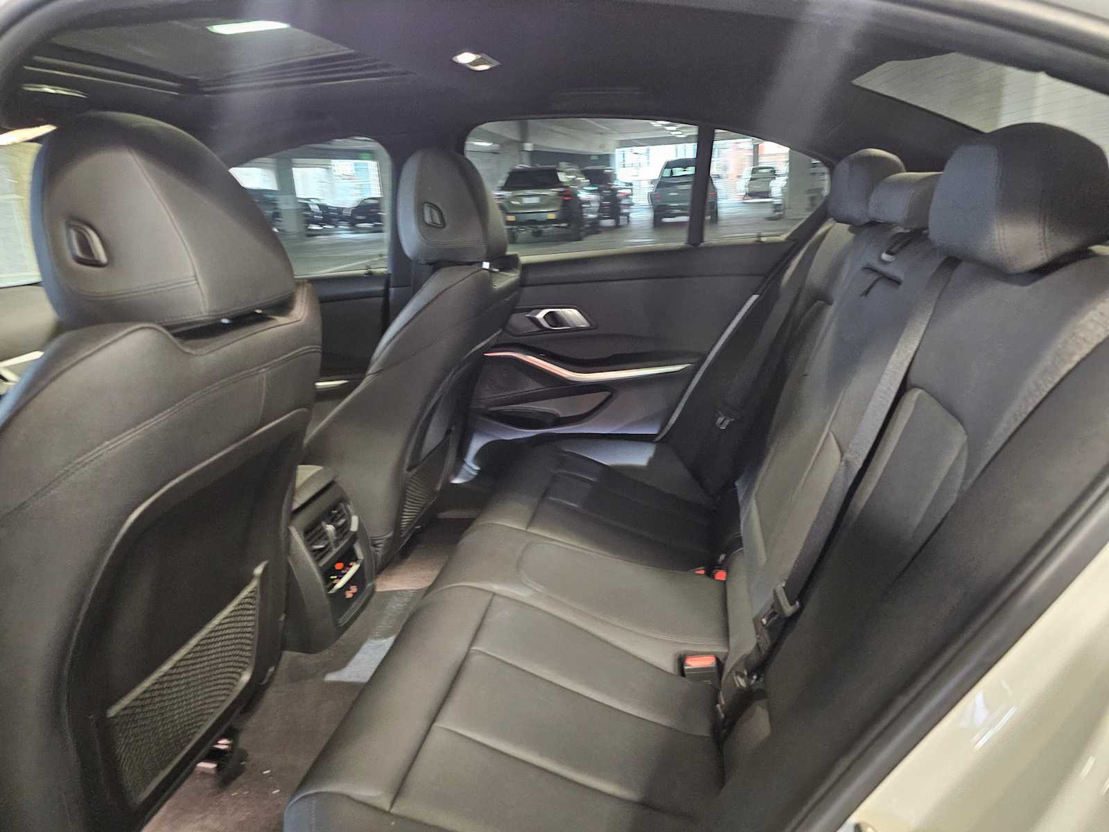 Thumbnail: 2021 BMW 3 Series - 35