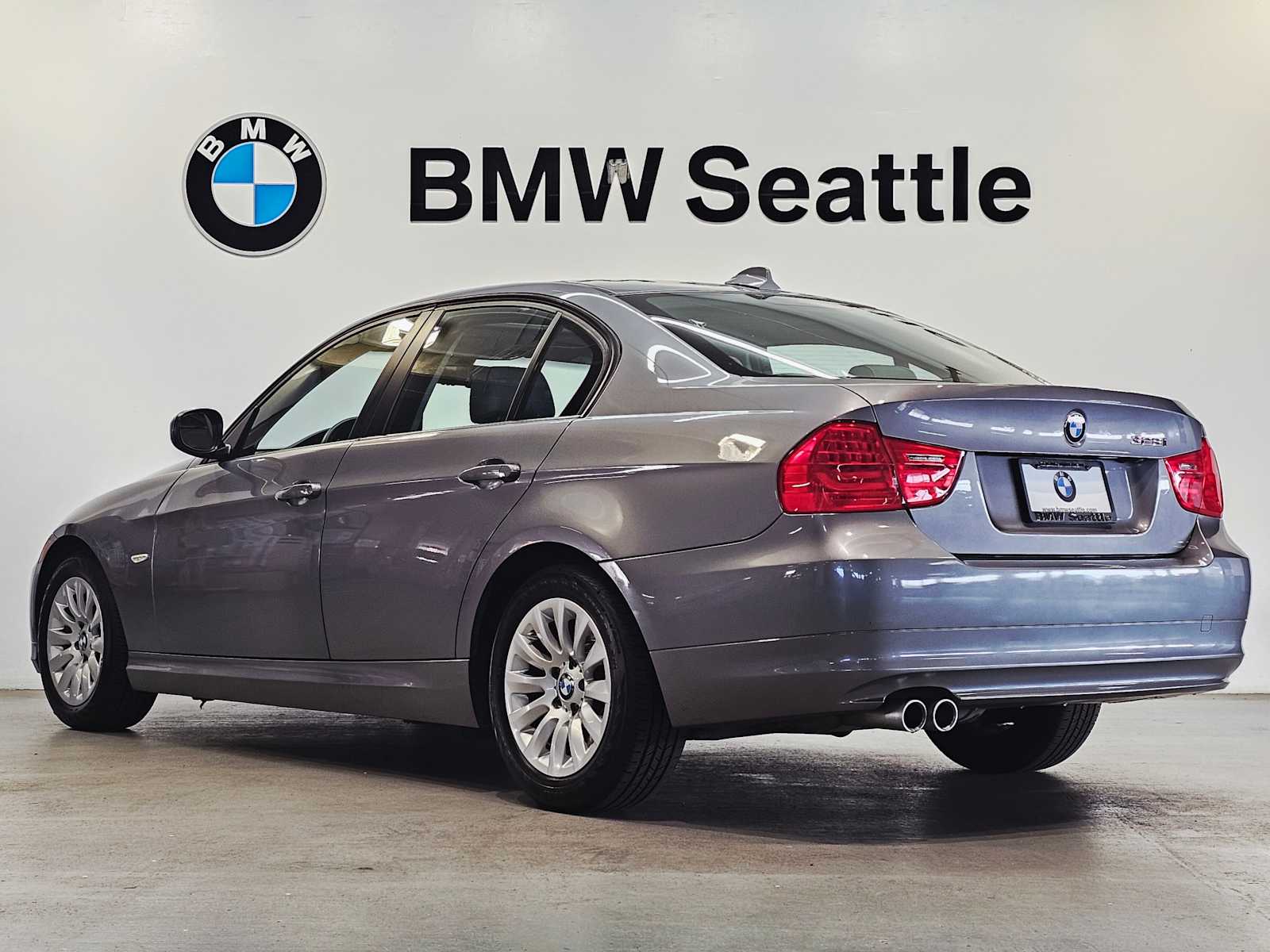 Thumbnail: 2009 BMW 3 Series - 4