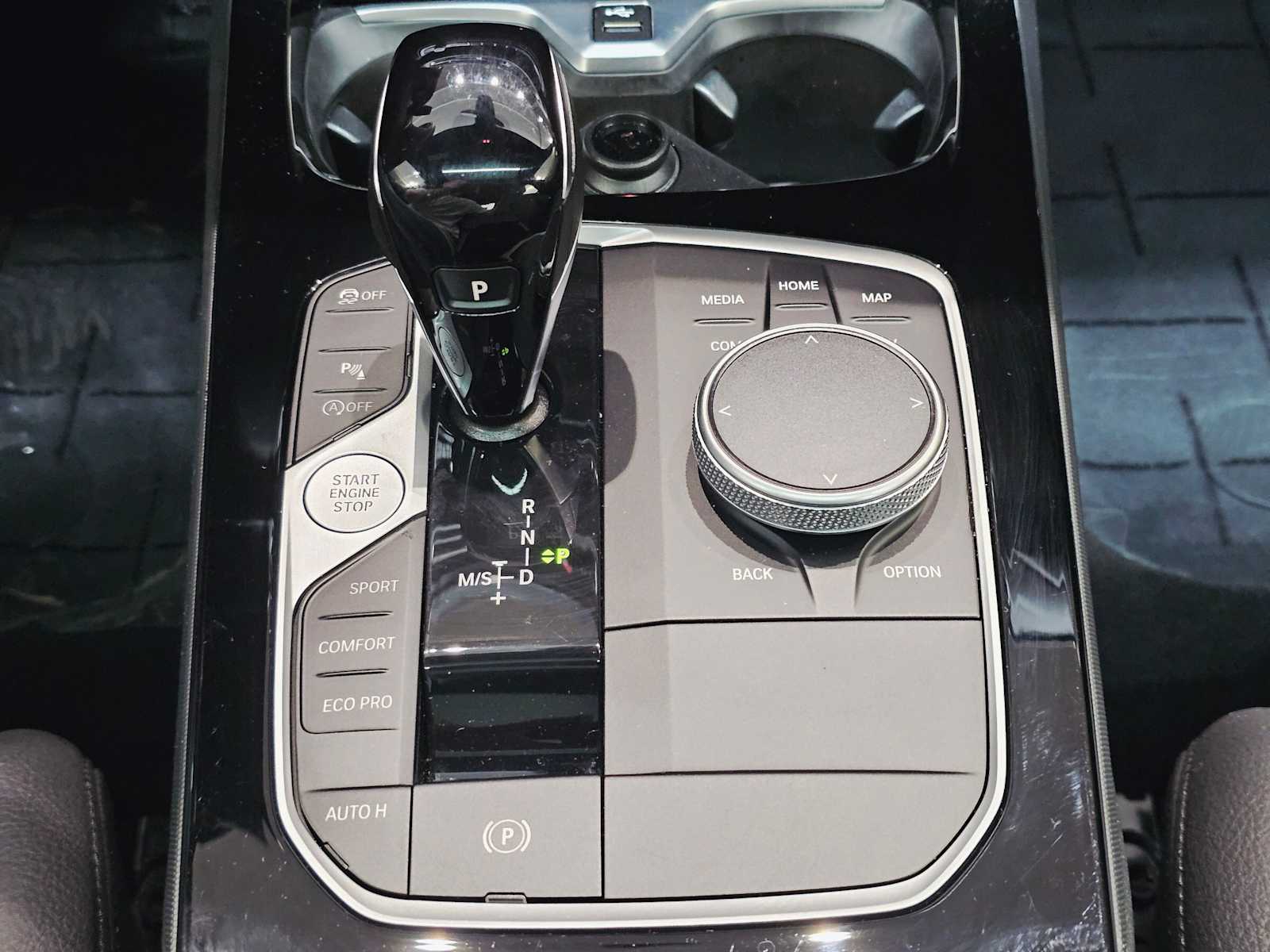 Thumbnail: 2024 BMW 2 Series - 18