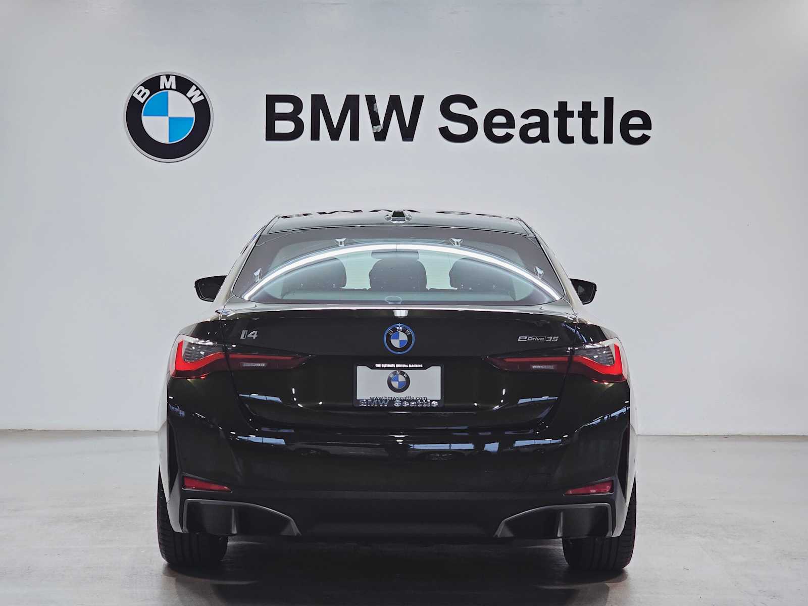 Thumbnail: 2023 BMW i4 - 5