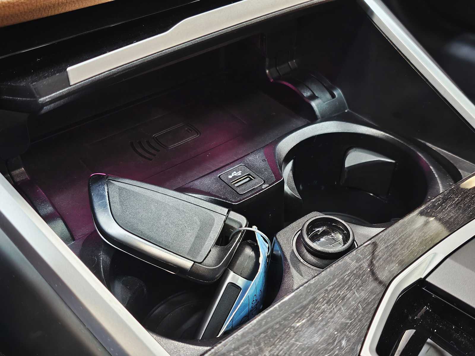 Thumbnail: 2023 BMW i4 - 19