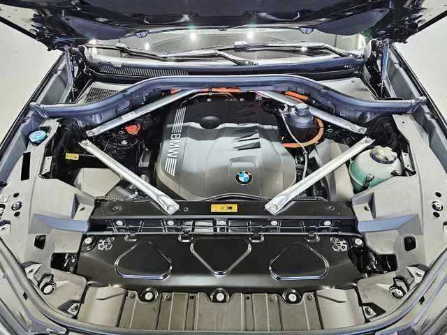 Thumbnail: 2025 BMW X5 - 9