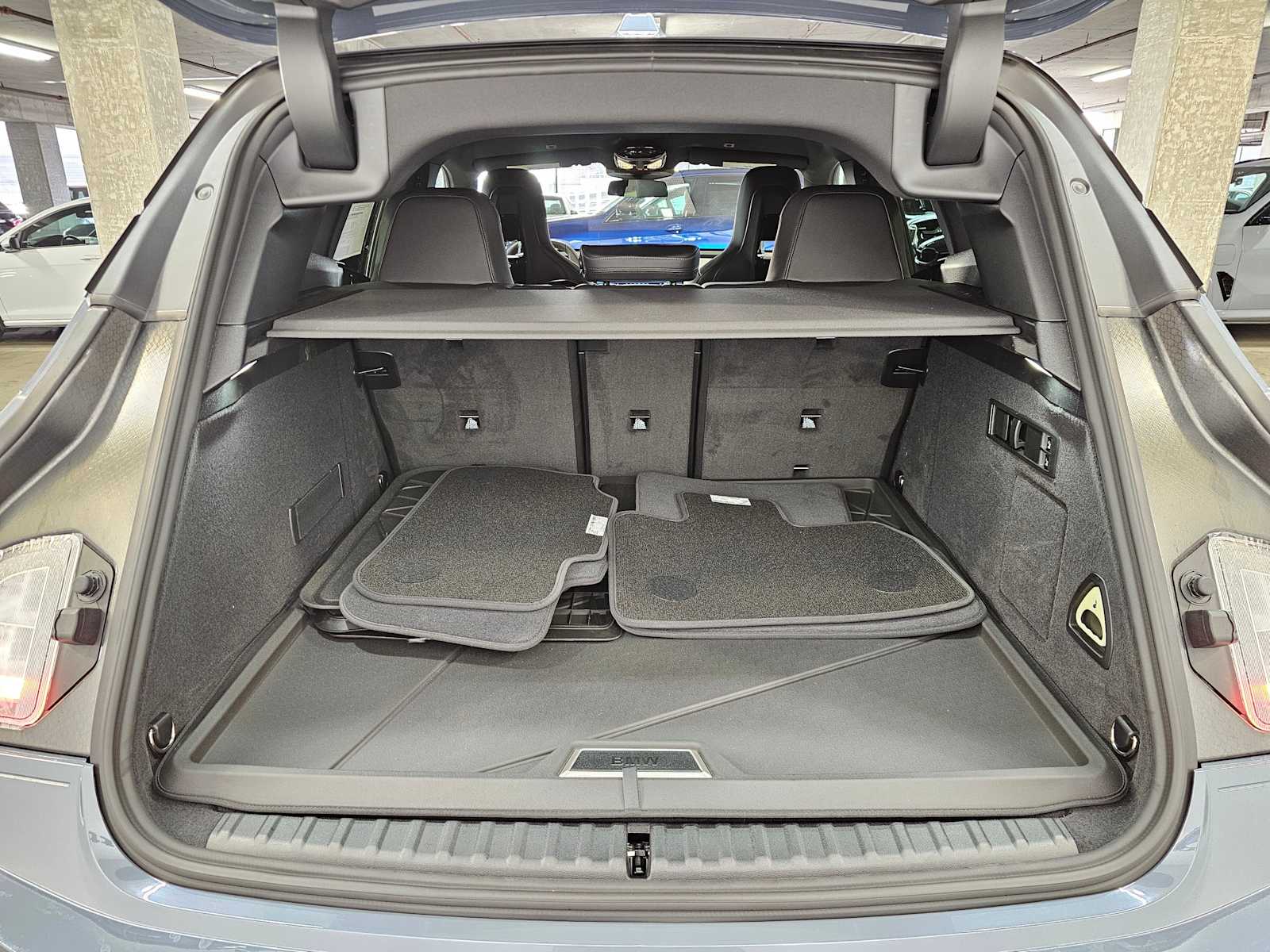 Thumbnail: 2026 BMW iX - 28