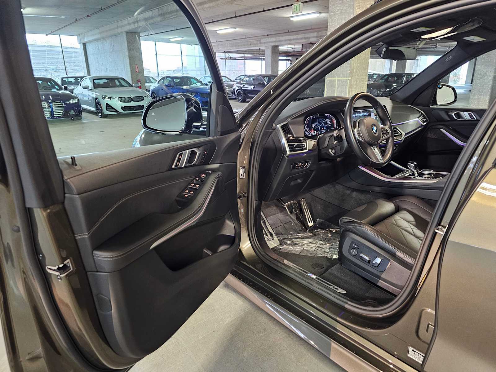 Thumbnail: 2023 BMW X5 - 33