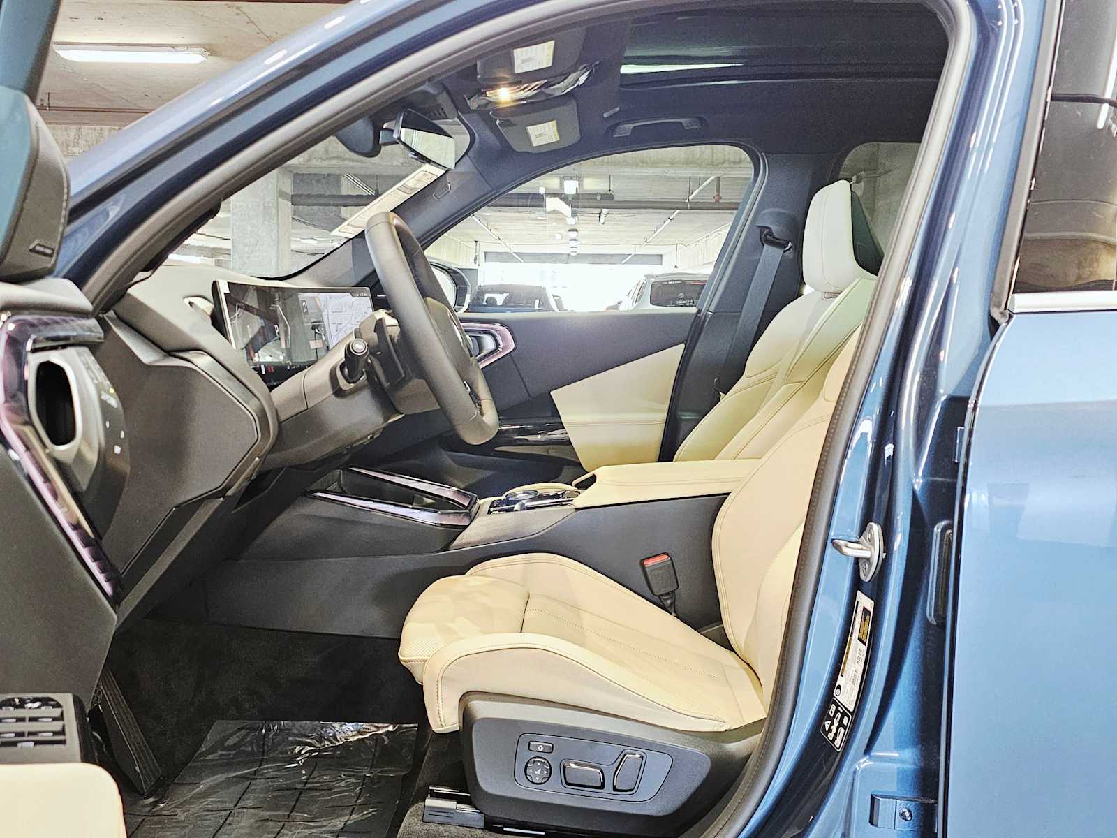 Thumbnail: 2026 BMW X3 - 23