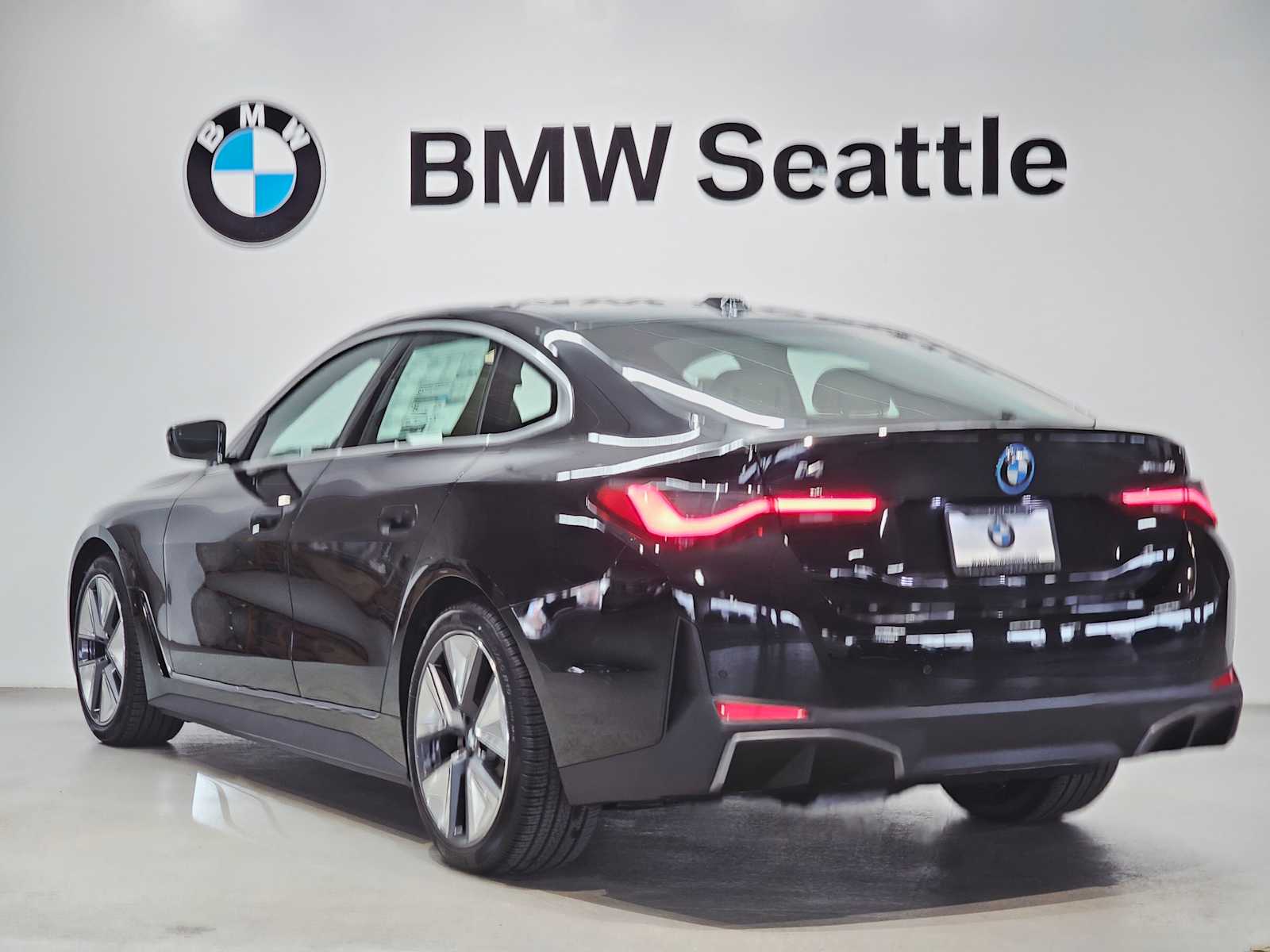 Thumbnail: 2025 BMW i4 - 4