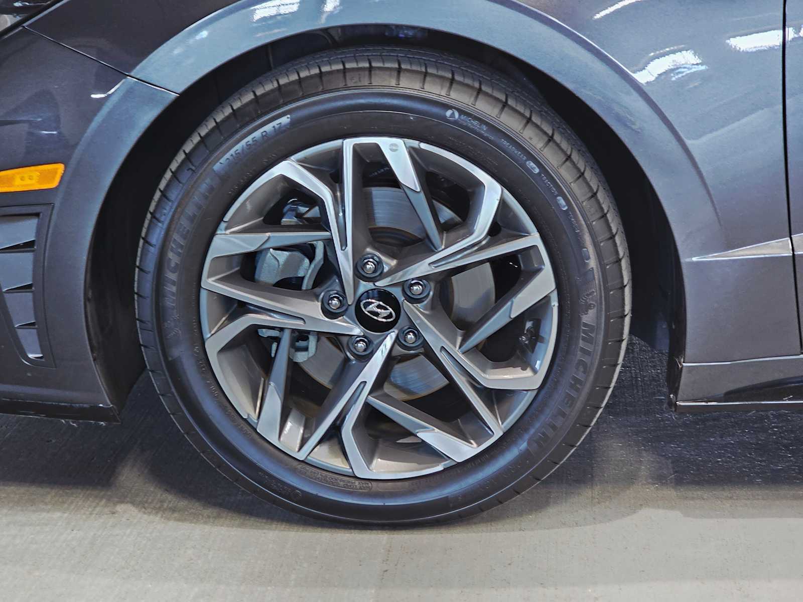 Thumbnail: 2020 Hyundai Sonata - 8