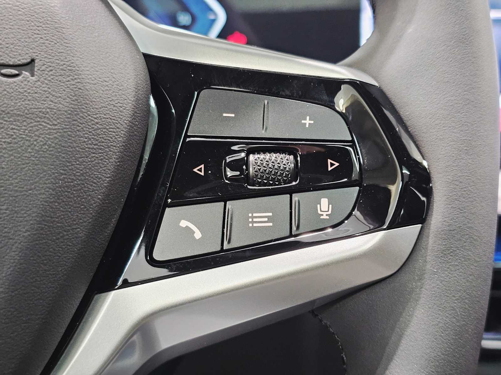 Thumbnail: 2025 BMW i4 - 12