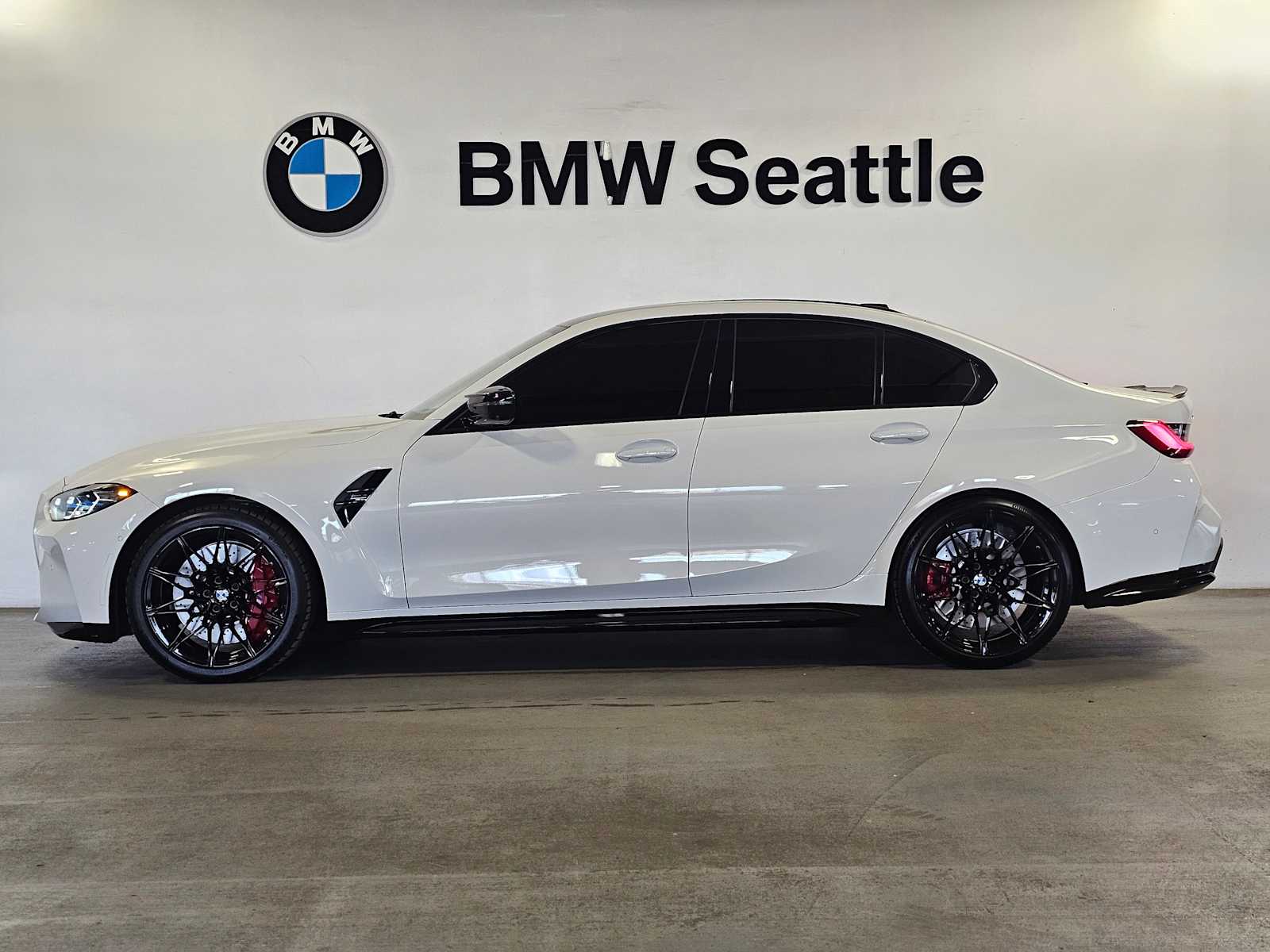 Thumbnail: 2024 BMW M3 - 3