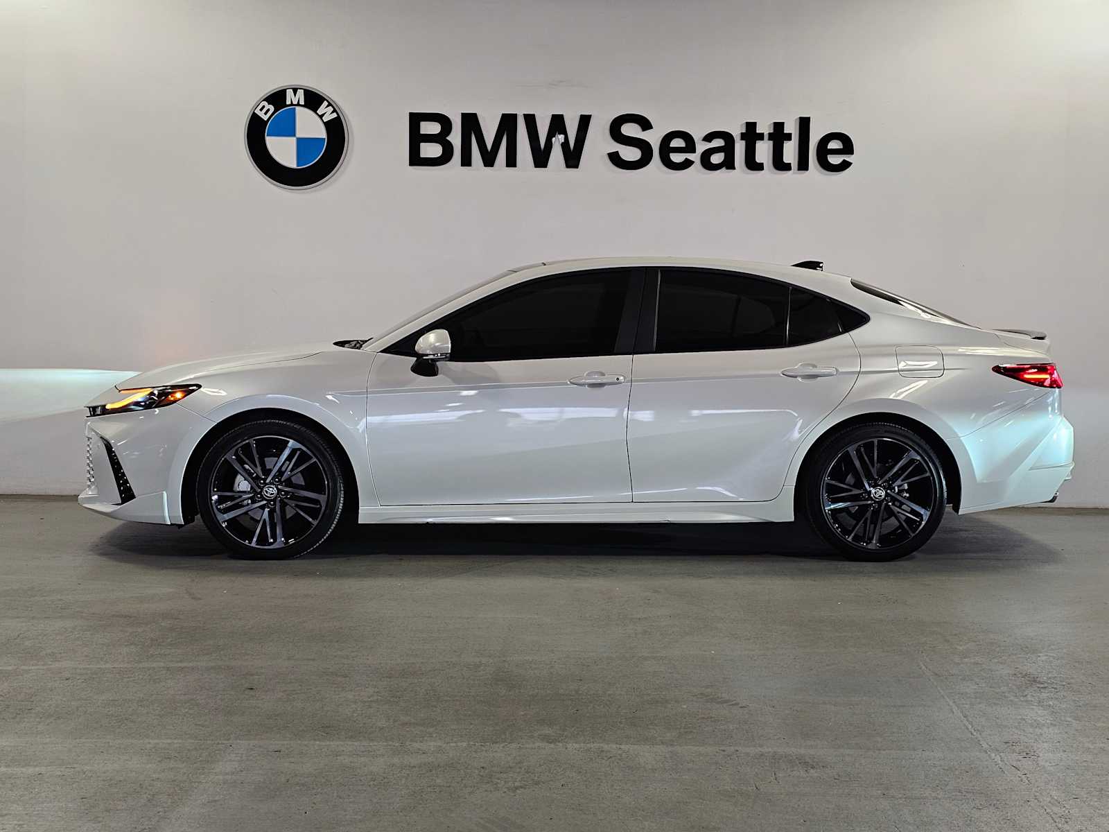 Thumbnail: 2025 Toyota Camry - 3