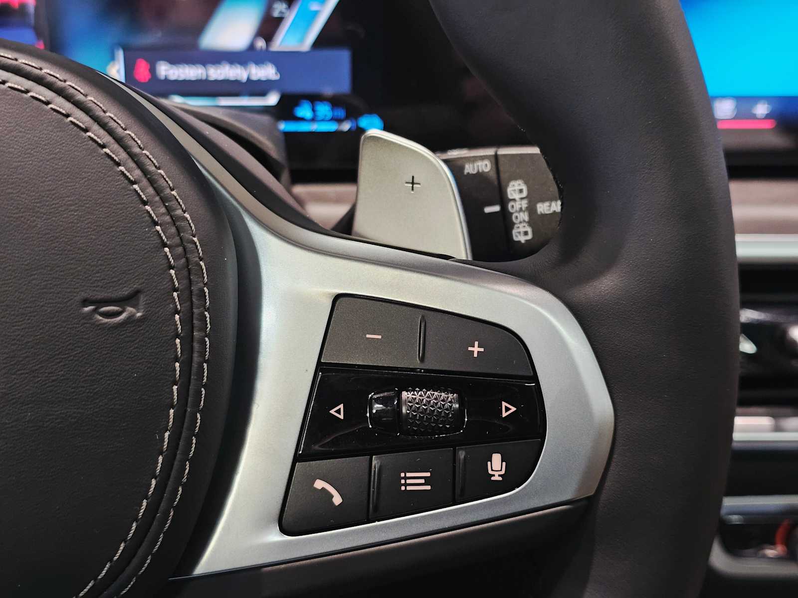 Thumbnail: 2026 BMW X5 - 12