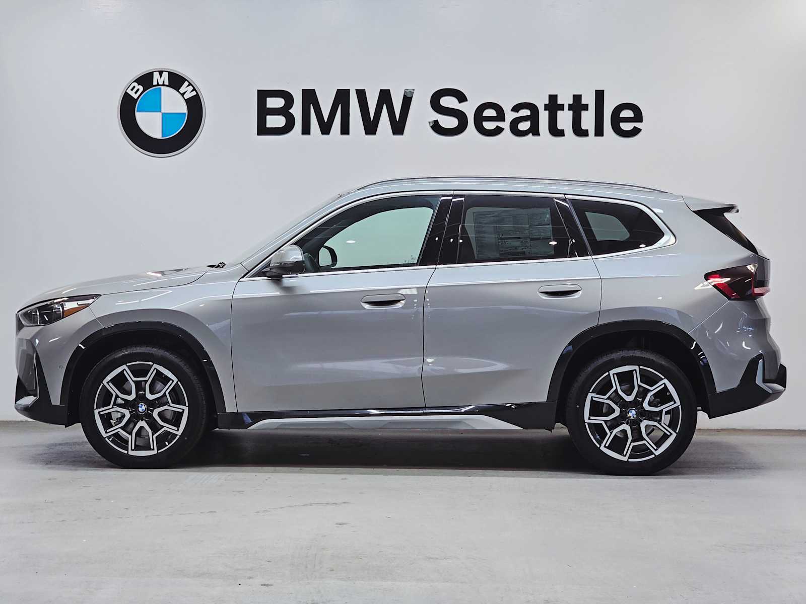 Thumbnail: 2026 BMW X1 - 3