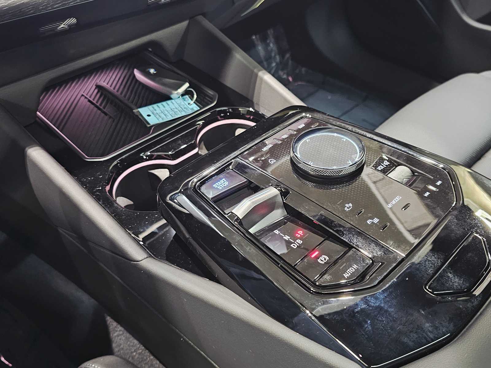 Thumbnail: 2026 BMW i5 - 17