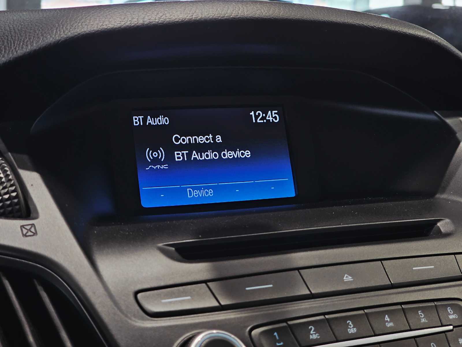 Thumbnail: 2015 Ford Focus - 14