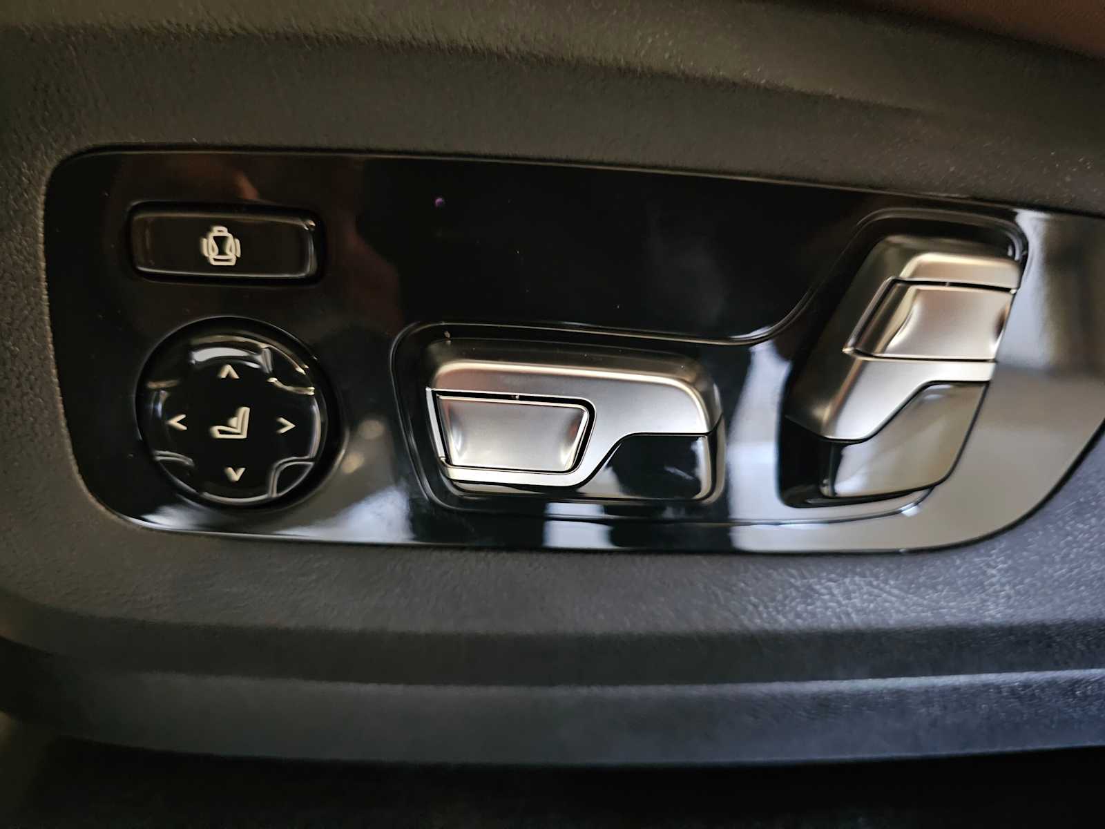 Thumbnail: 2026 BMW X5 - 30