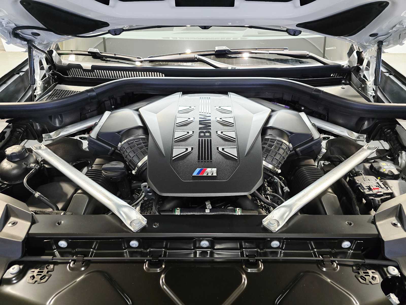 Thumbnail: 2026 BMW X7 - 9