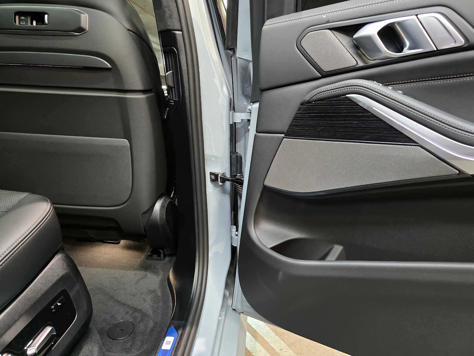 Thumbnail: 2026 BMW X7 - 28