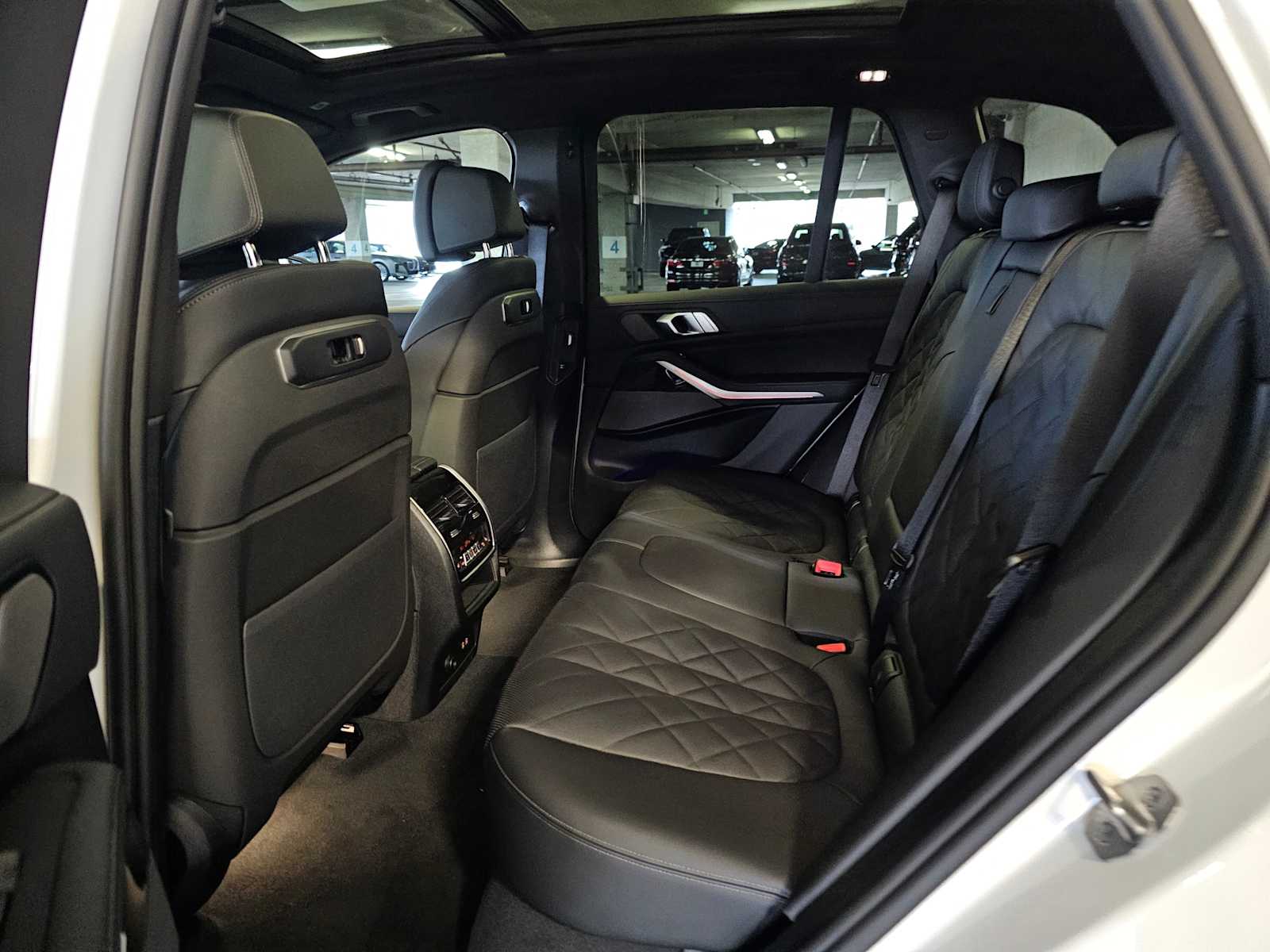 Thumbnail: 2026 BMW X5 - 37