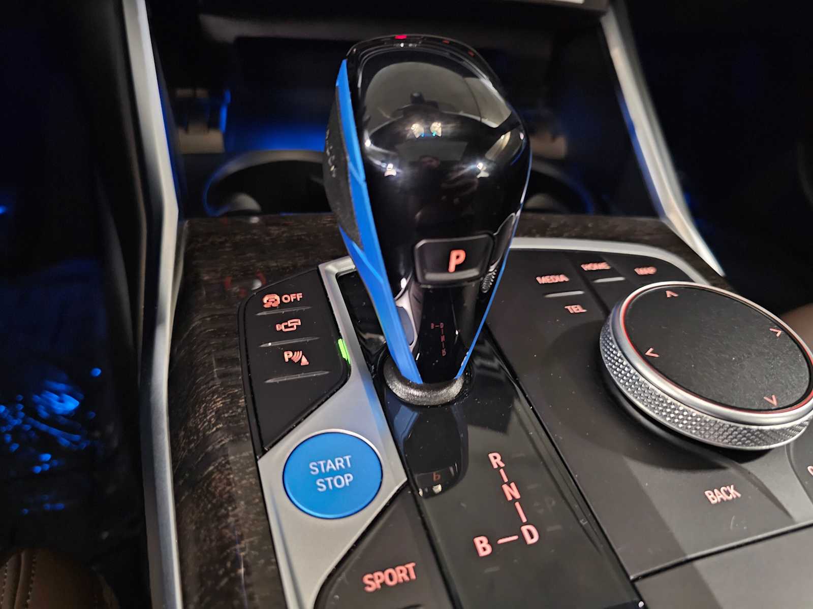 Thumbnail: 2023 BMW i4 - 27