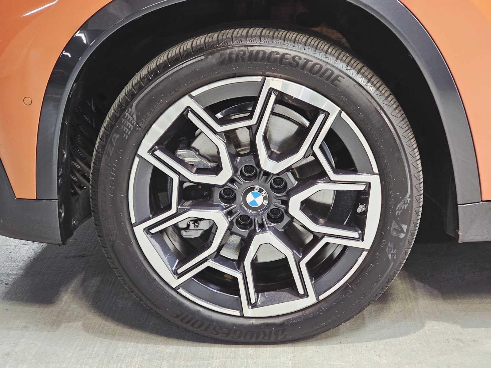 Thumbnail: 2023 BMW X1 - 8