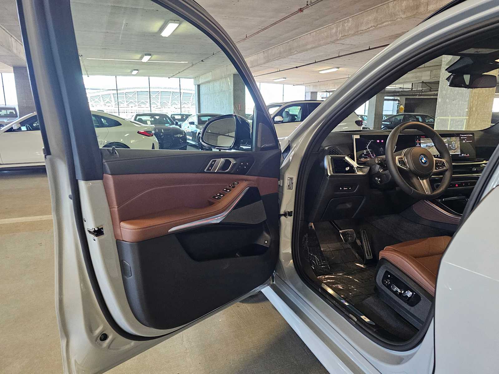 Thumbnail: 2026 BMW X5 - 32