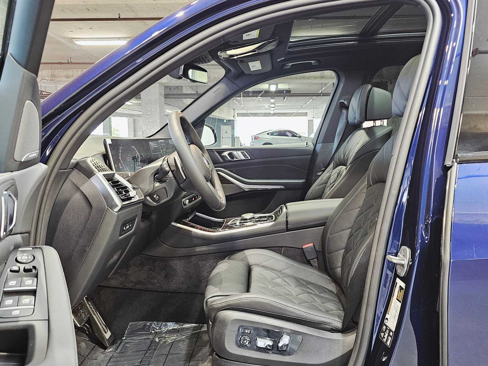 Thumbnail: 2026 BMW X5 - 23