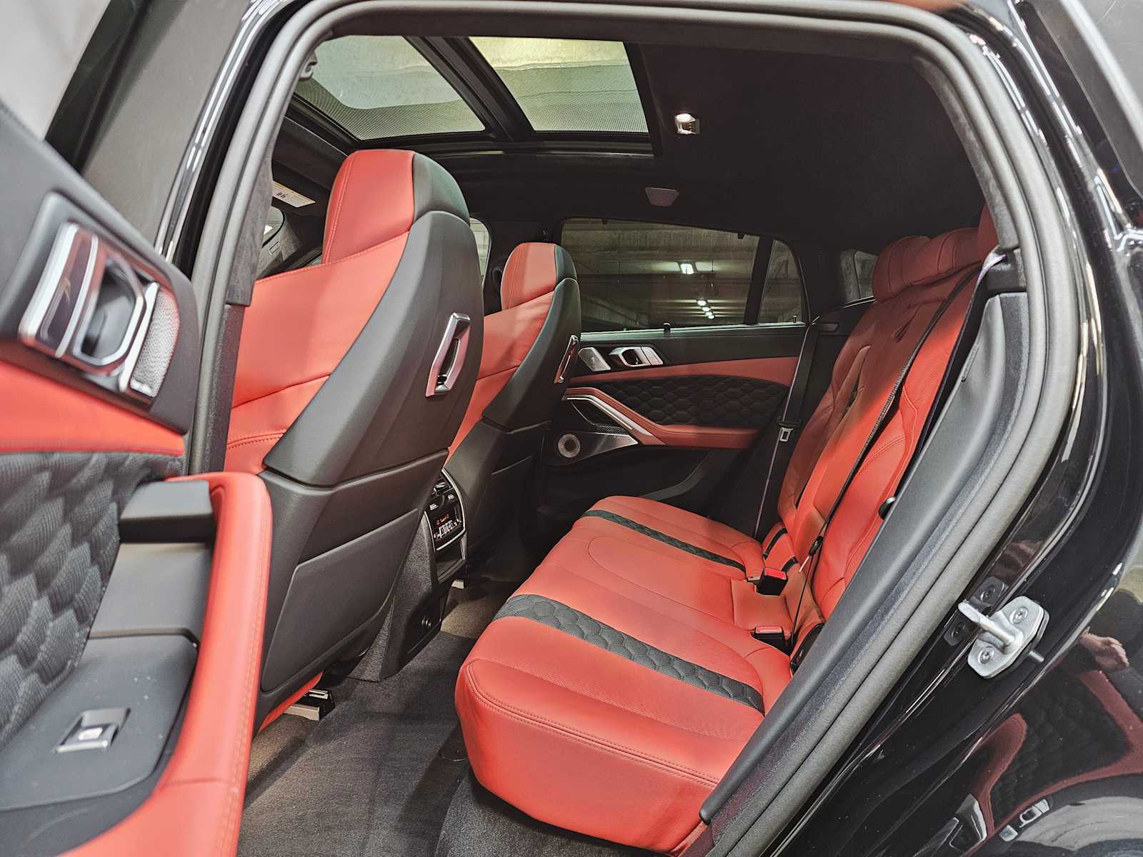 Thumbnail: 2026 BMW X6 - 25