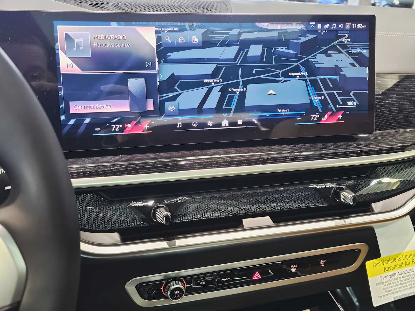 Thumbnail: 2026 BMW X7 - 16