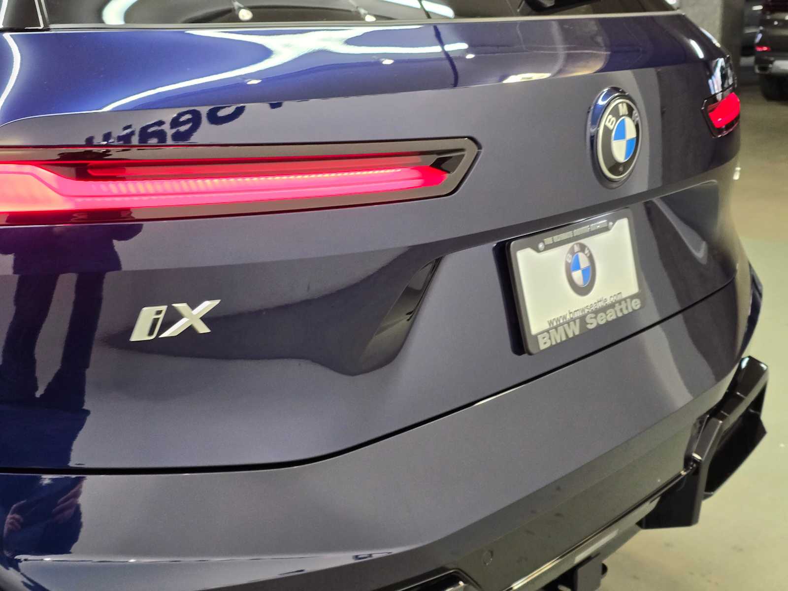 Thumbnail: 2026 BMW iX - 7