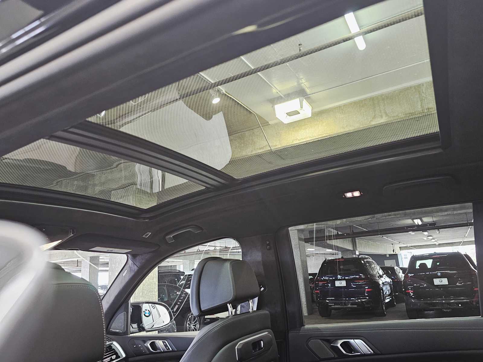 Thumbnail: 2026 BMW X7 - 26