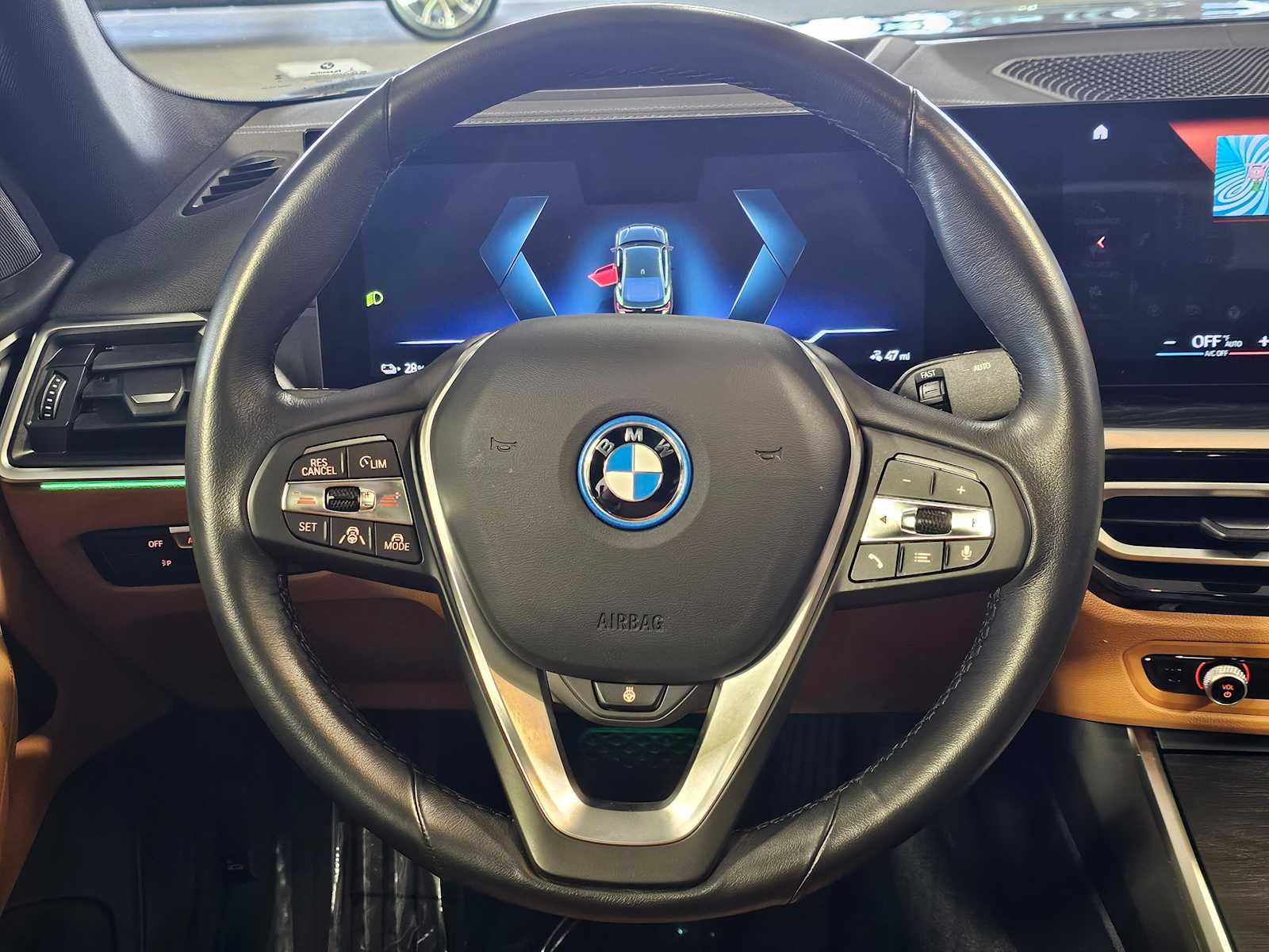 Thumbnail: 2023 BMW i4 - 11