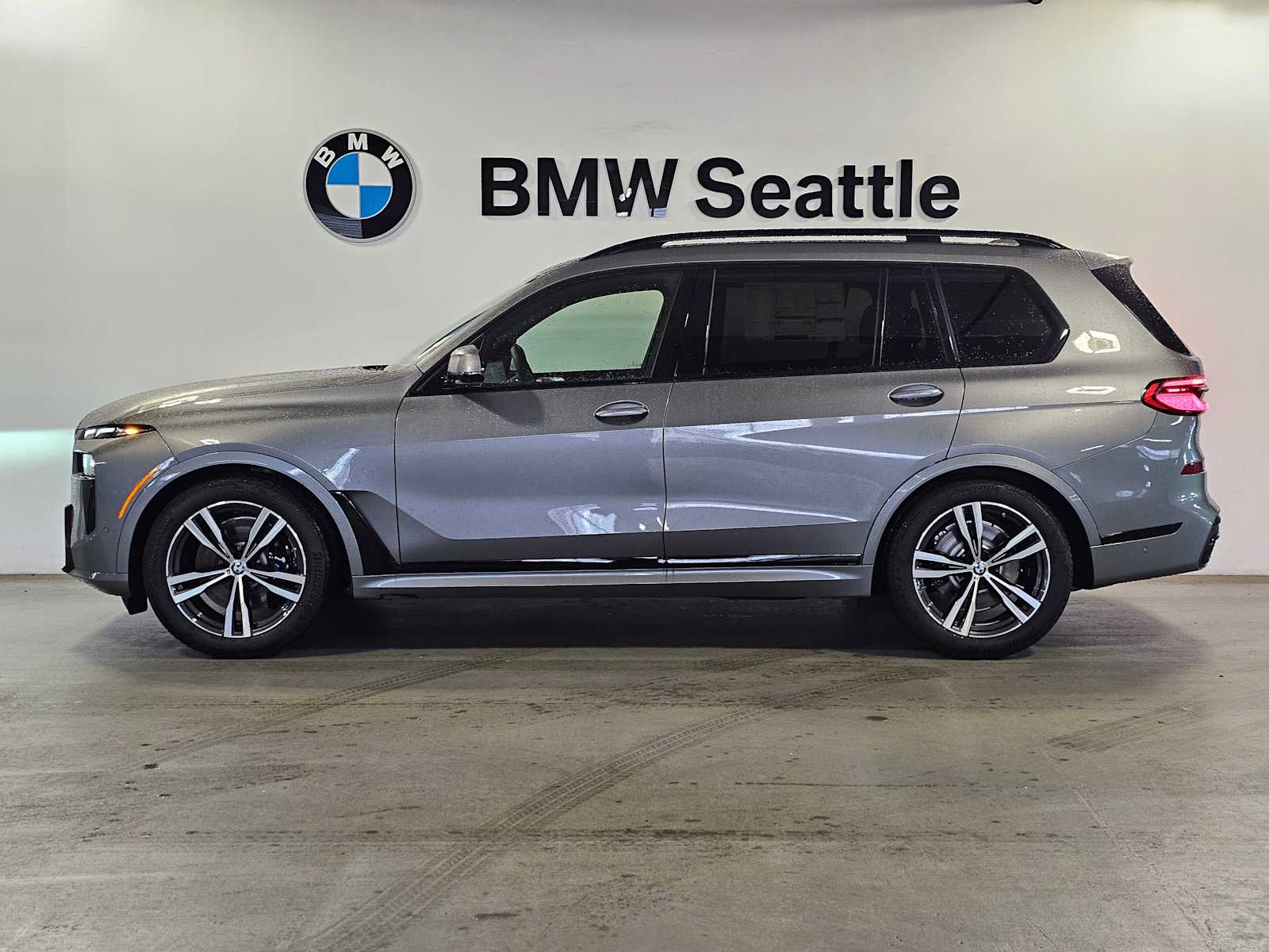 Thumbnail: 2026 BMW X7 - 3