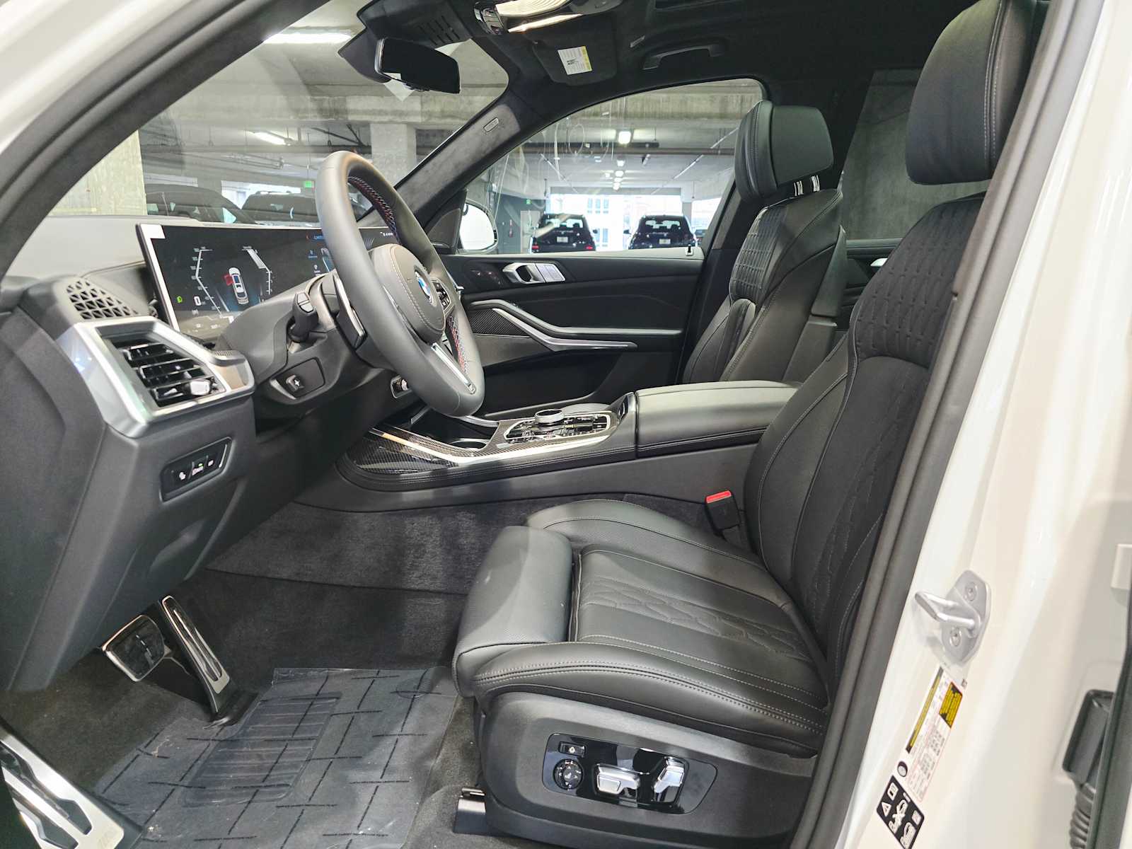 Thumbnail: 2026 BMW X7 - 22