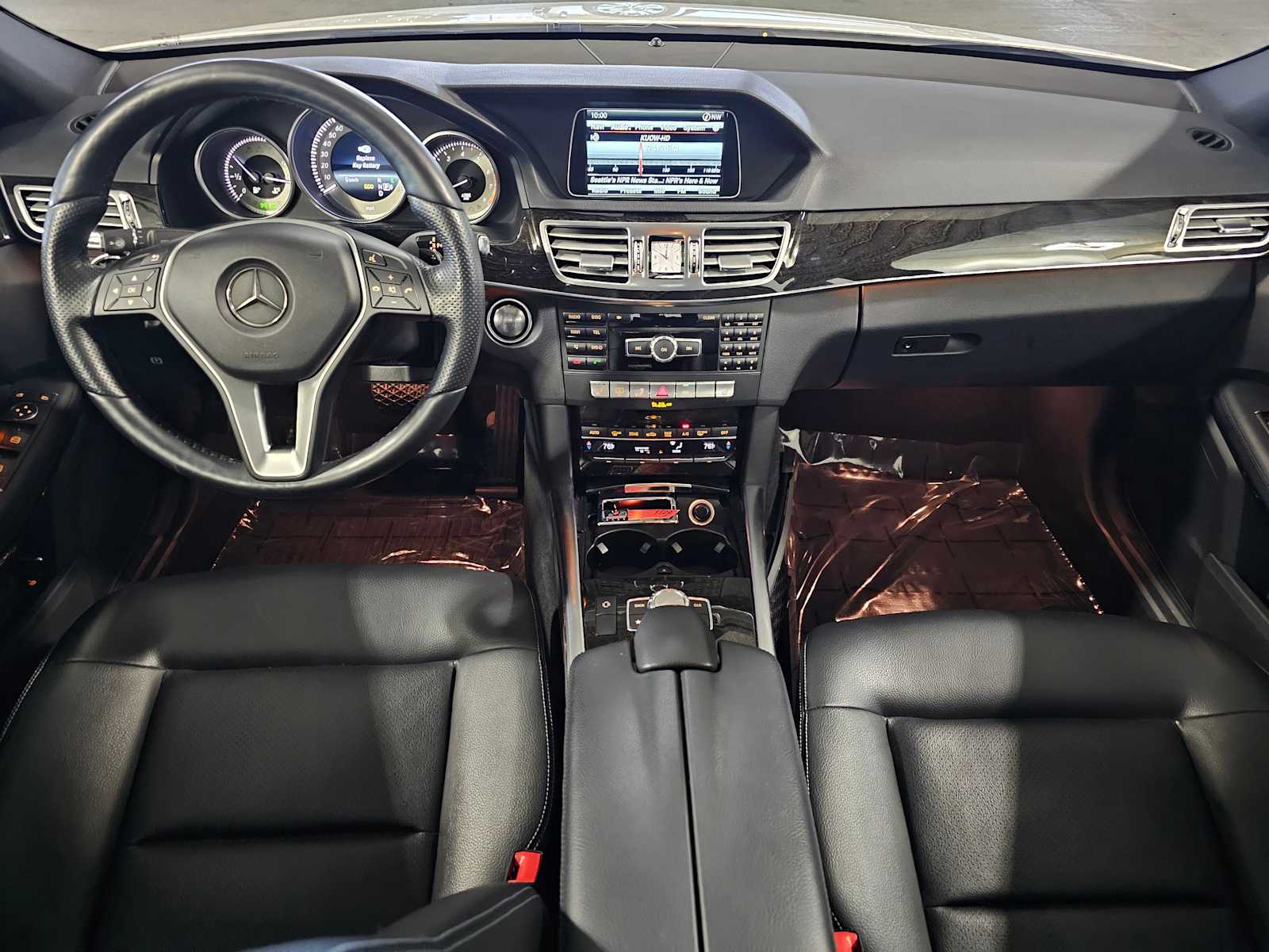 Thumbnail: 2014 Mercedes-Benz E-Class - 10