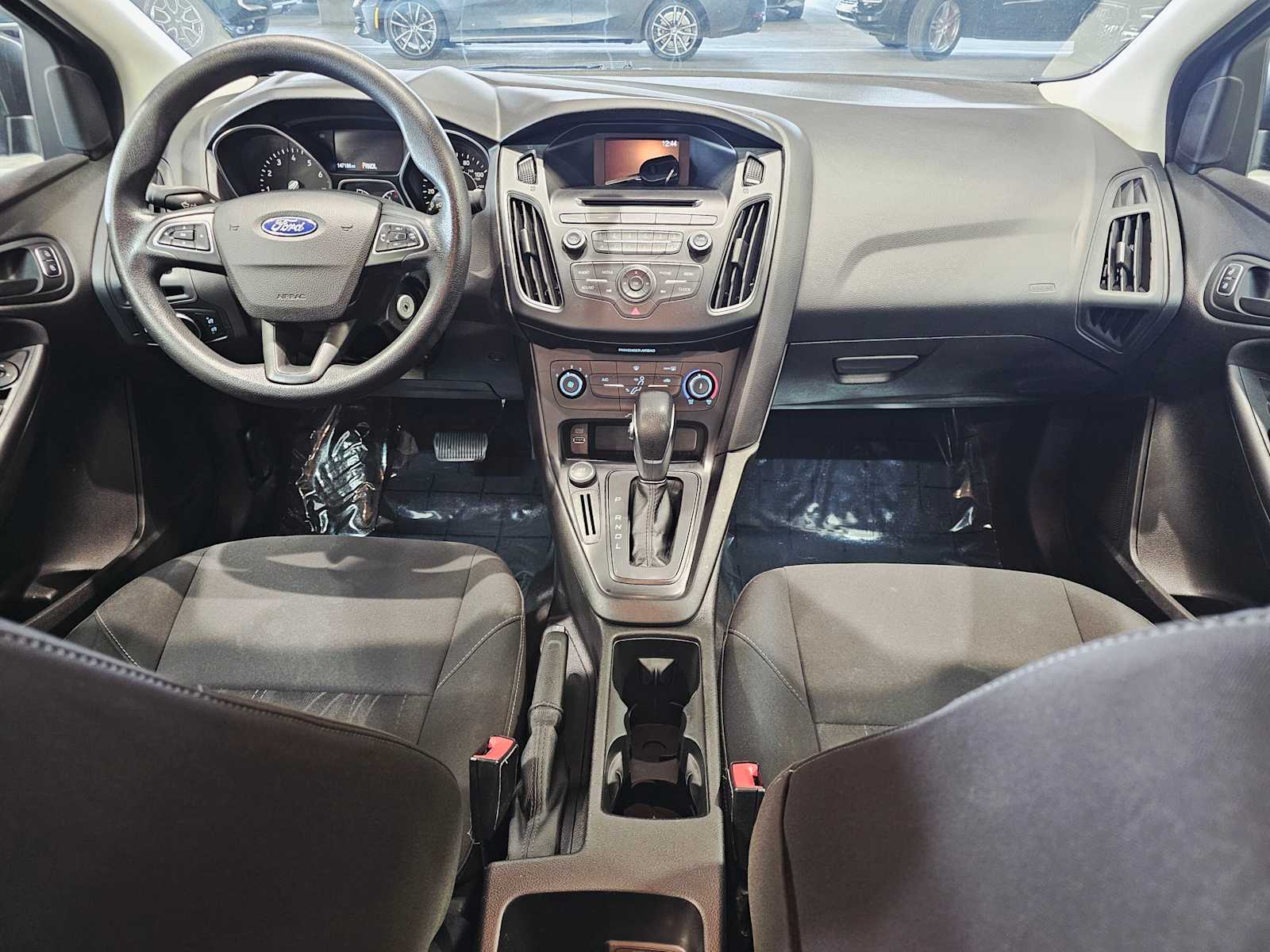 Thumbnail: 2015 Ford Focus - 9