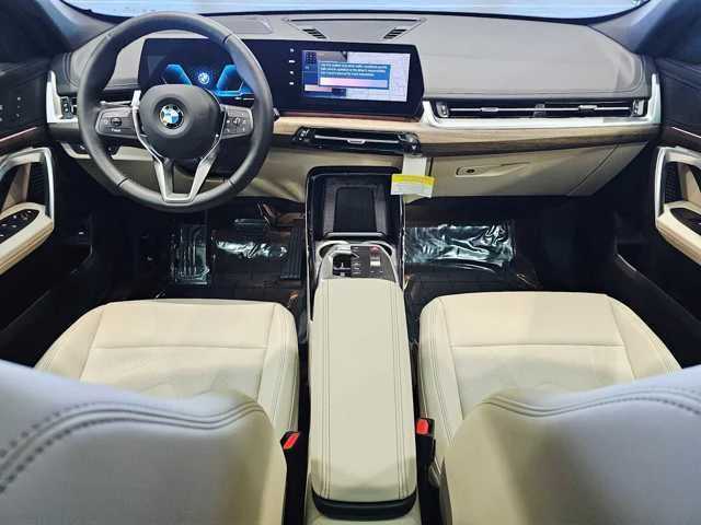 Thumbnail: 2025 BMW X1 - 10