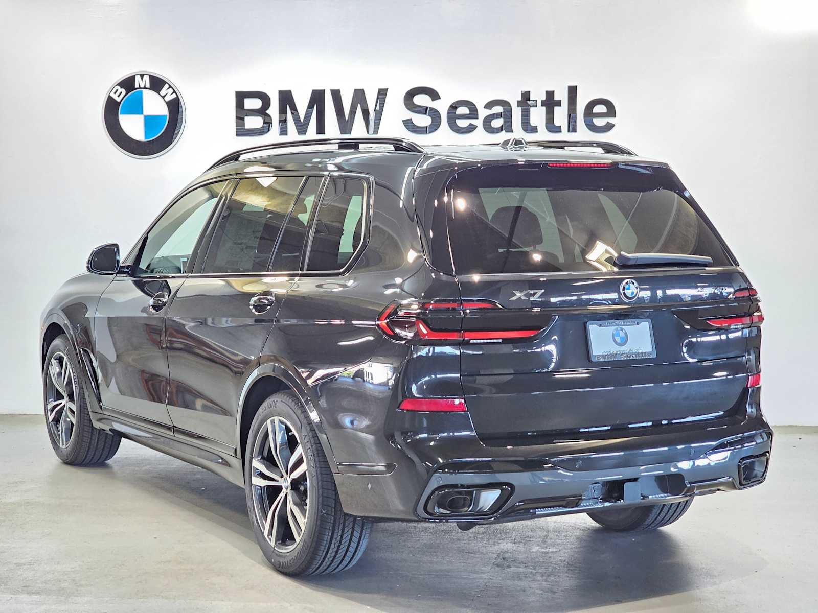 Thumbnail: 2026 BMW X7 - 4