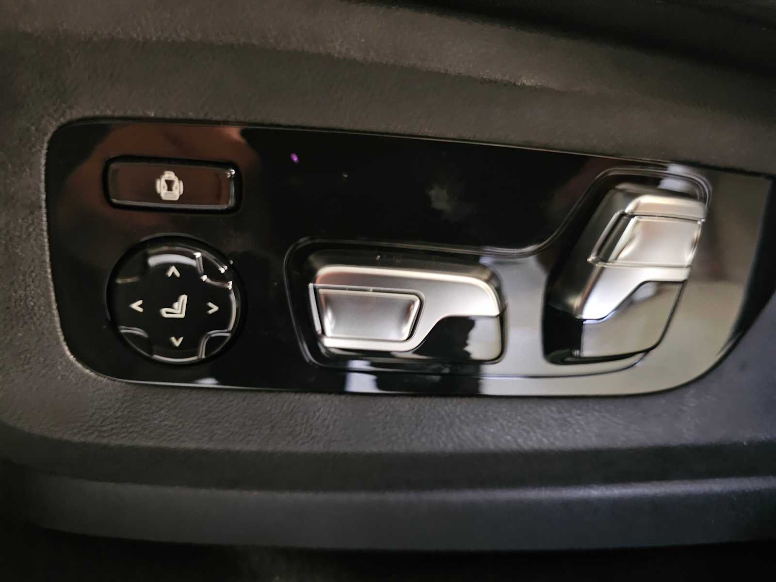 Thumbnail: 2026 BMW X5 - 30