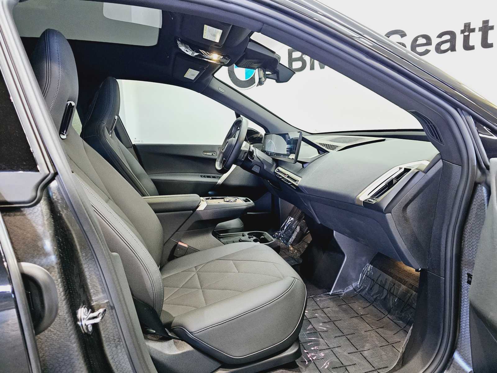 Thumbnail: 2024 BMW iX - 27