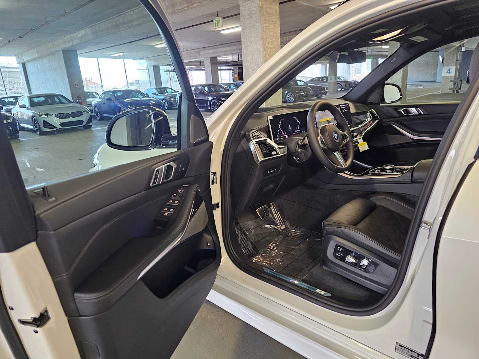 Thumbnail: 2026 BMW X5 - 32