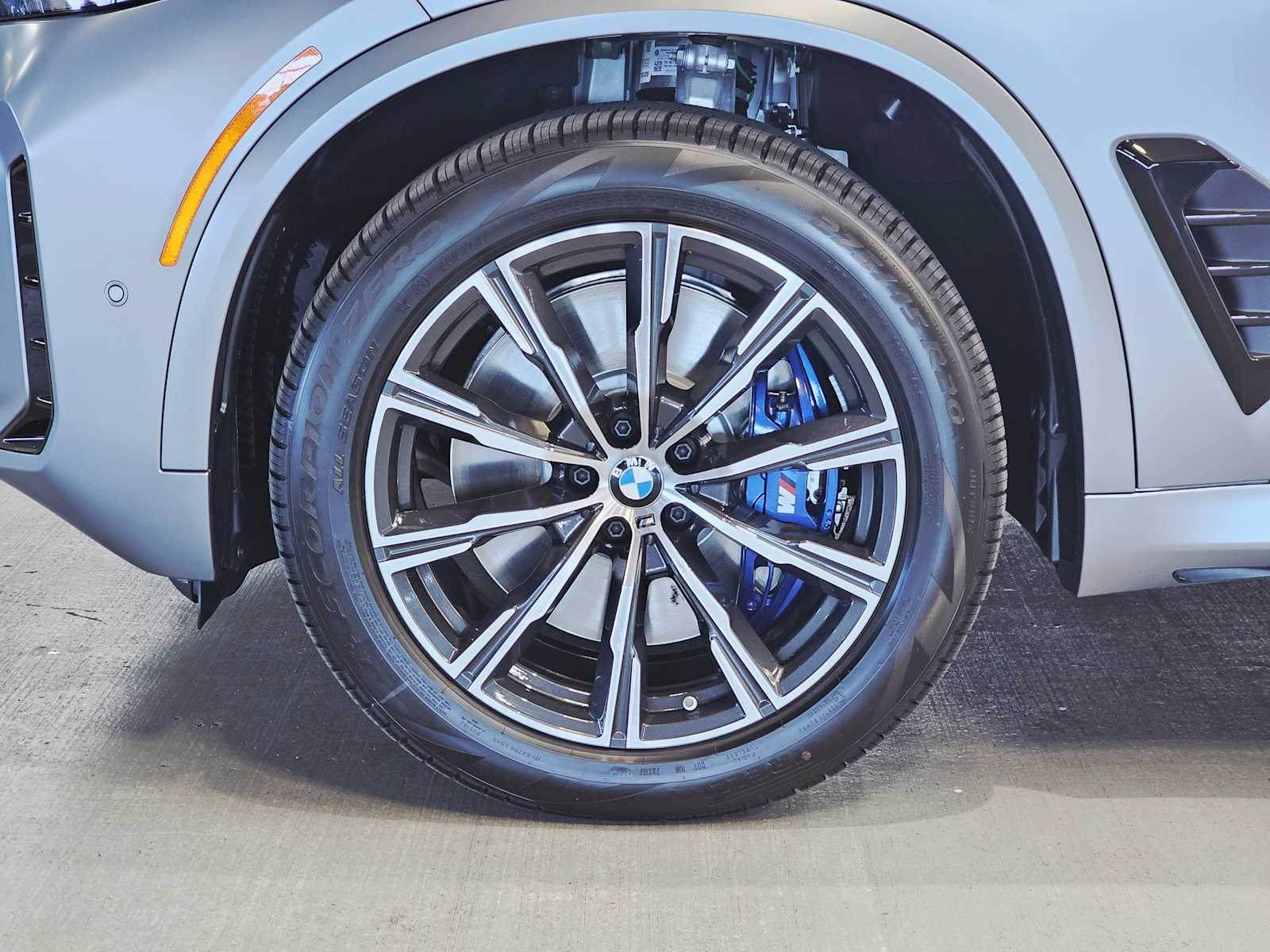 Thumbnail: 2026 BMW X5 - 8