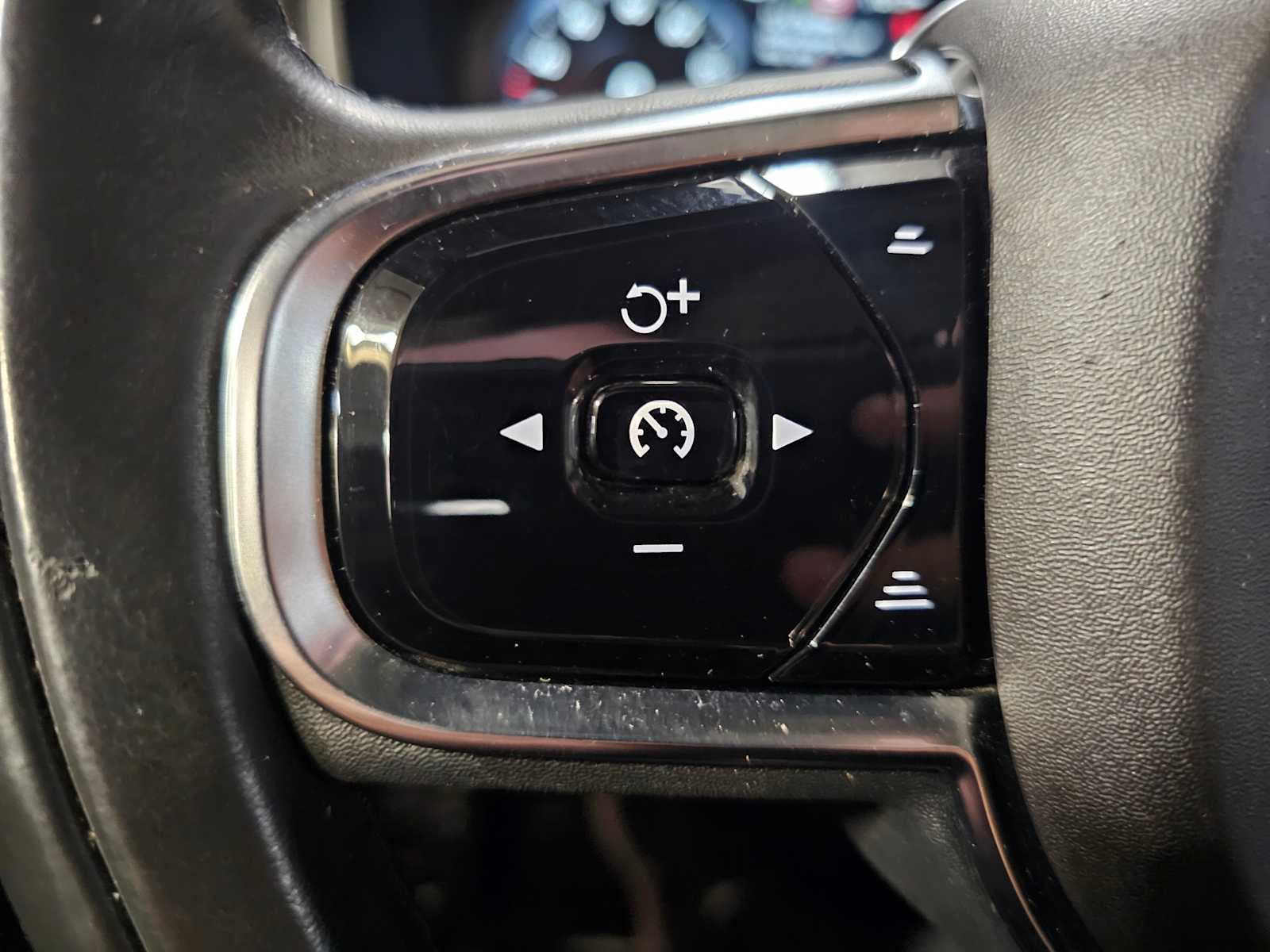 Thumbnail: 2016 Volvo XC90 - 19