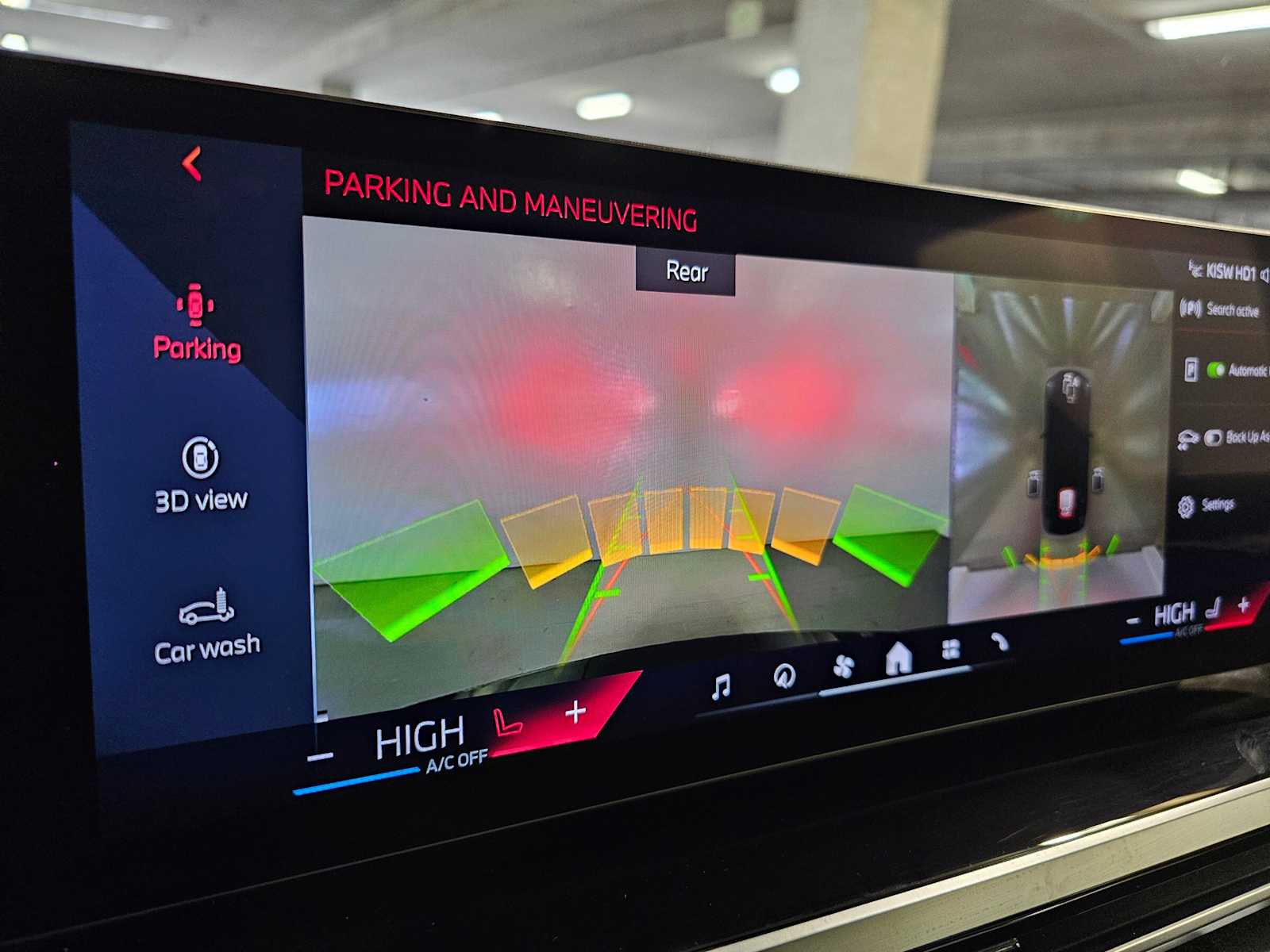 Thumbnail: 2024 BMW i4 - 17