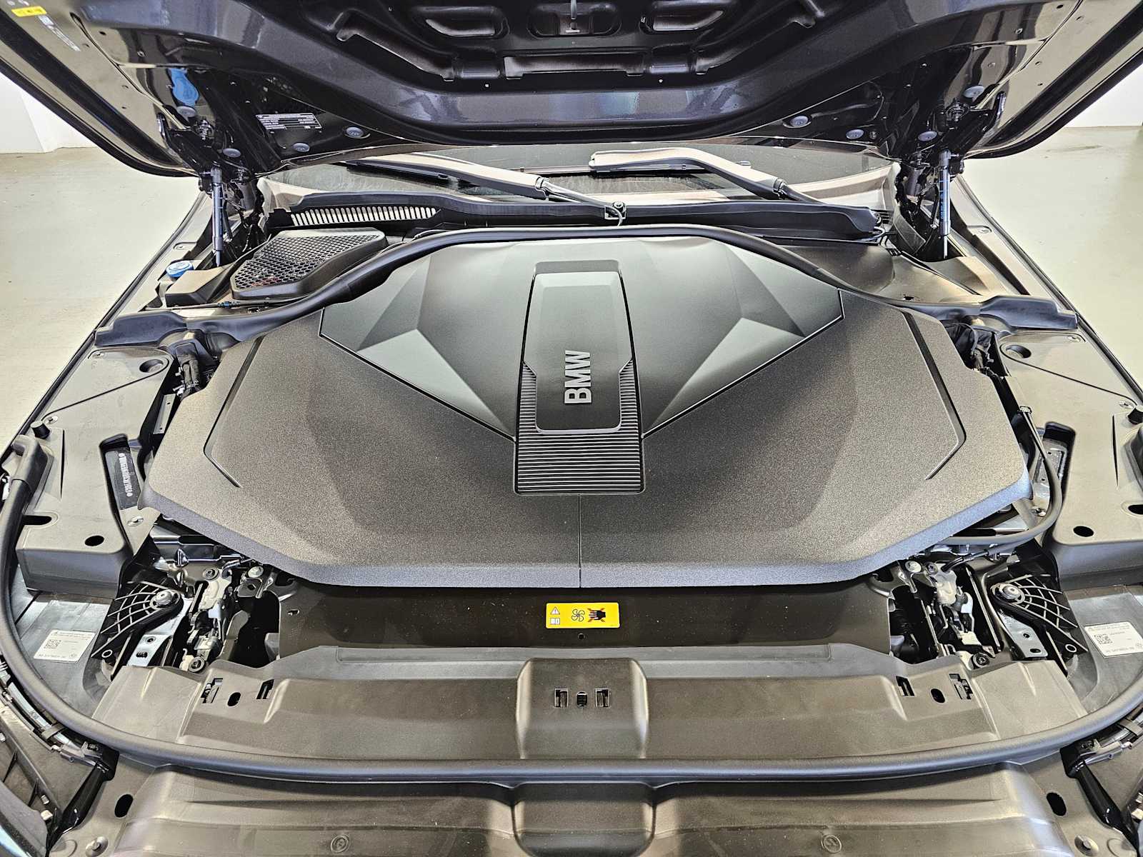 Thumbnail: 2026 BMW i5 - 9